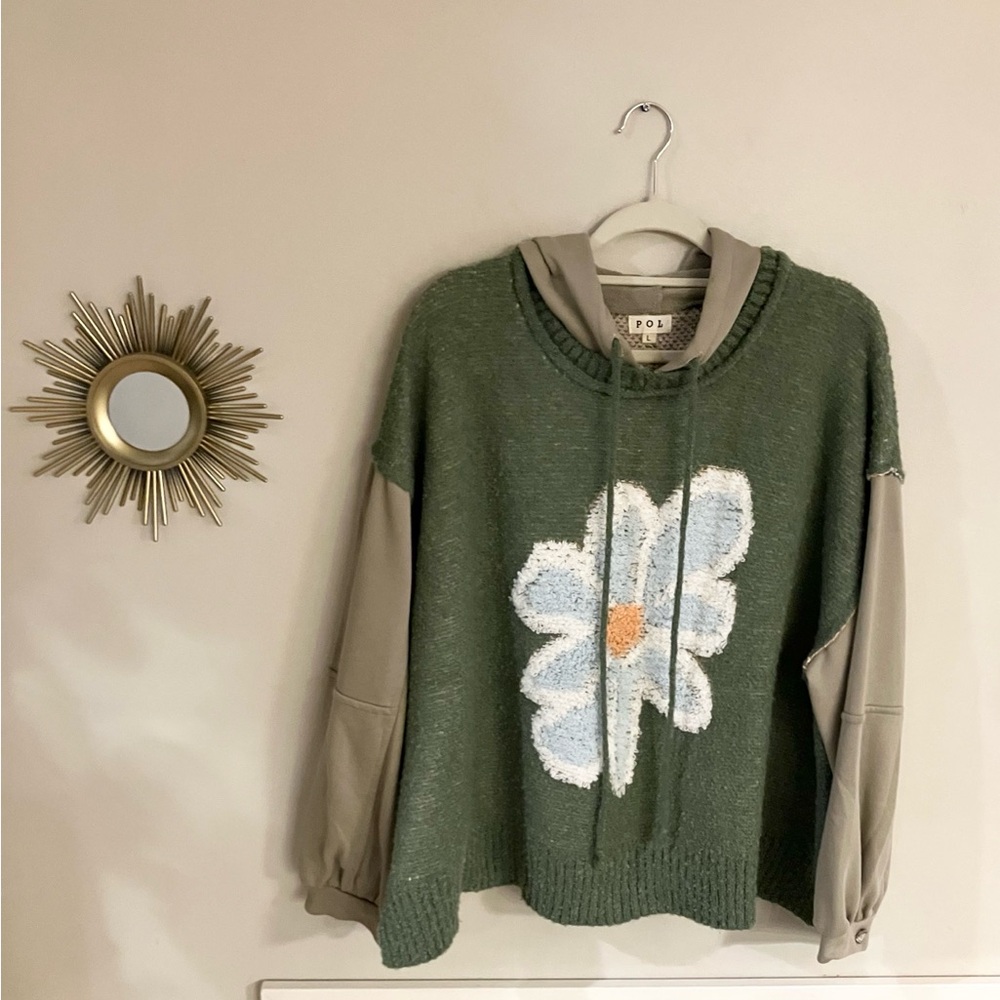 NWOT POL Floral Sweater with Hoodie